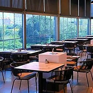 מלון Aloft By Marriott 3*