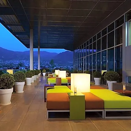 Aloft By Marriott 호텔 부루사