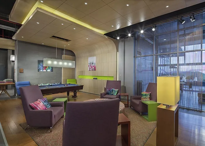 Aloft Hotel 3*